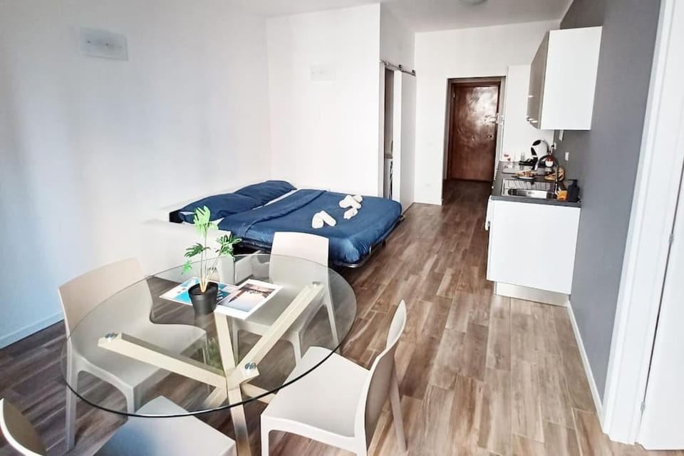 Bed, Living room, Seating area
