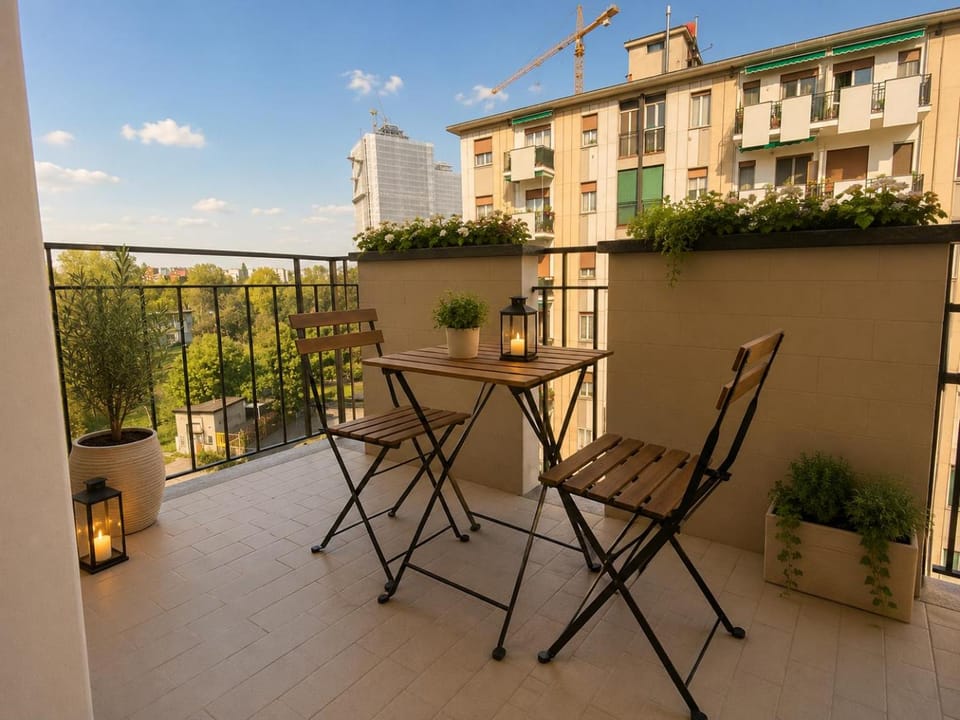 Property building, View (from property/room), Balcony/Terrace