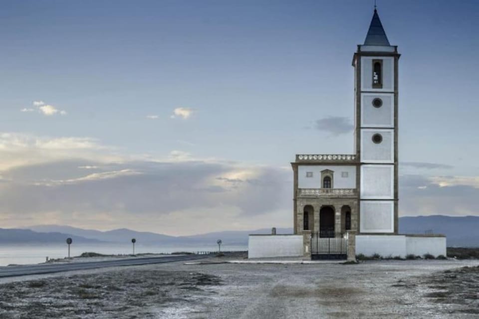 Nearby landmark, Natural landscape
