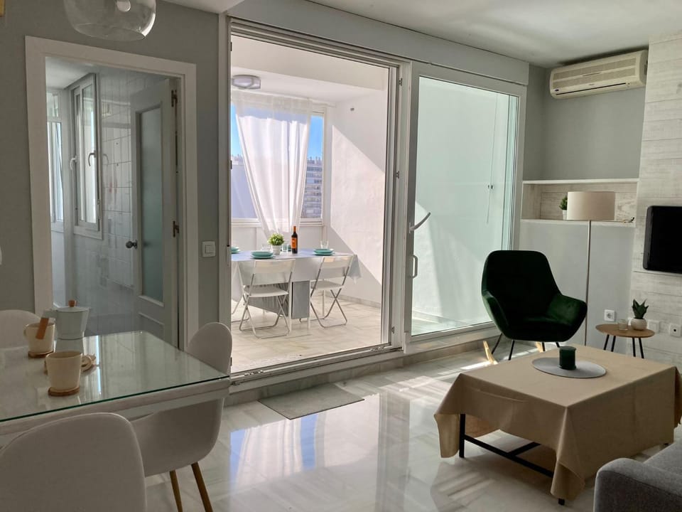 Balcony/Terrace, Living room, Dining area