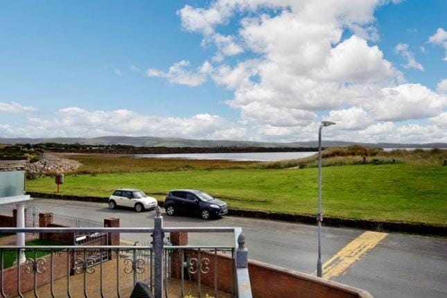 Sea view, Parking
