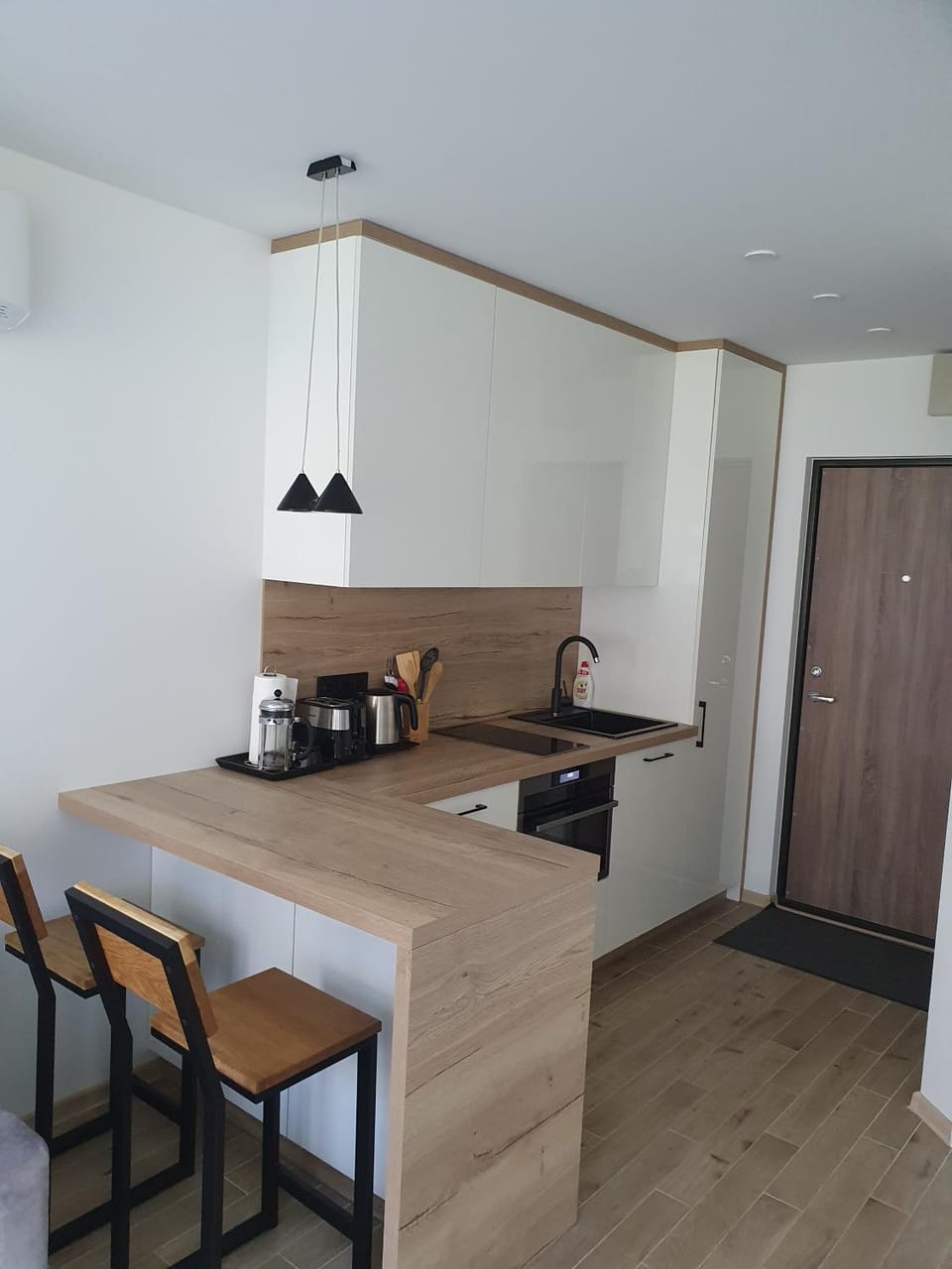 Coffee/tea facilities, Kitchen or kitchenette, Dining area, minibar, pet friendly, stove, toaster