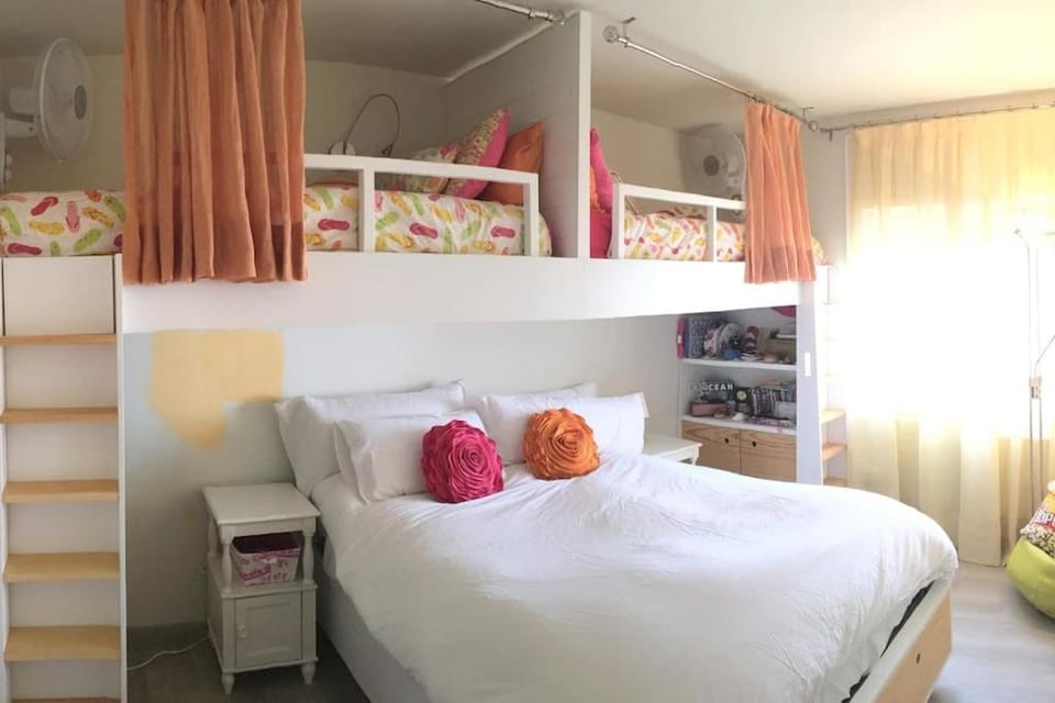 Bed, Bedroom, bunk bed