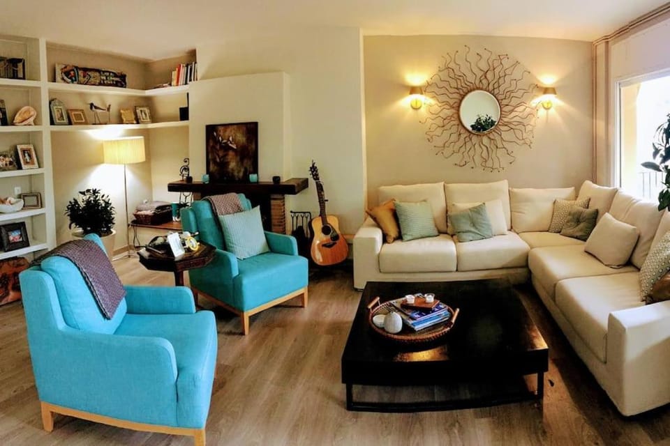Living room, Seating area, flat iron