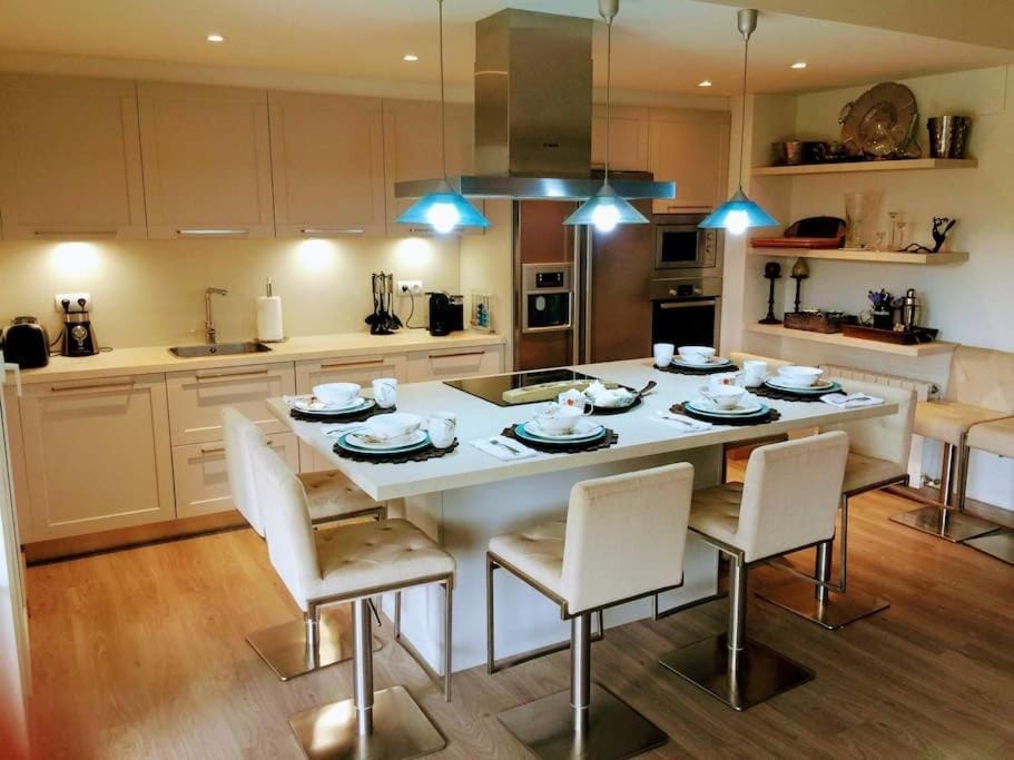 Coffee/tea facilities, Kitchen or kitchenette, Dining area, dishwasher, minibar, pet friendly, stove, toaster
