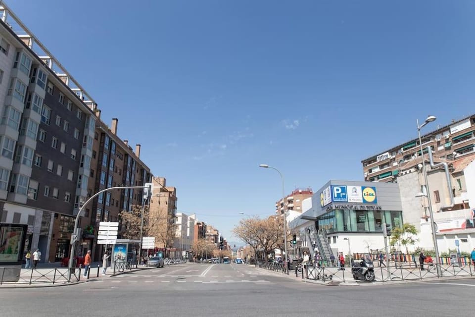 Encantador apartamento reformado en Tetuán by beBalmy Apartment in Madrid