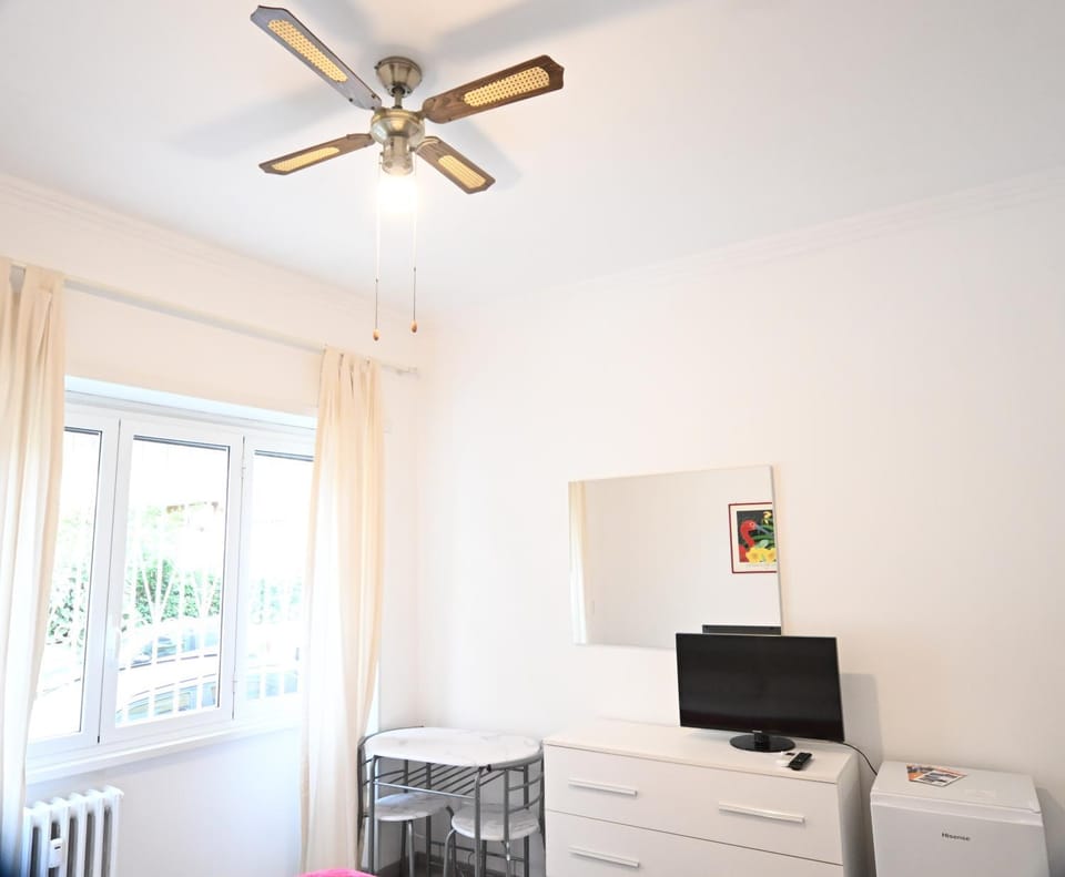 TV and multimedia, Bedroom