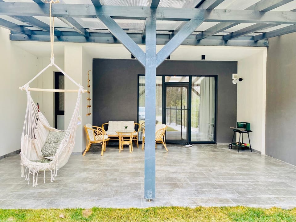 Patio, BBQ facilities, Balcony/Terrace, Seating area, Garden view
