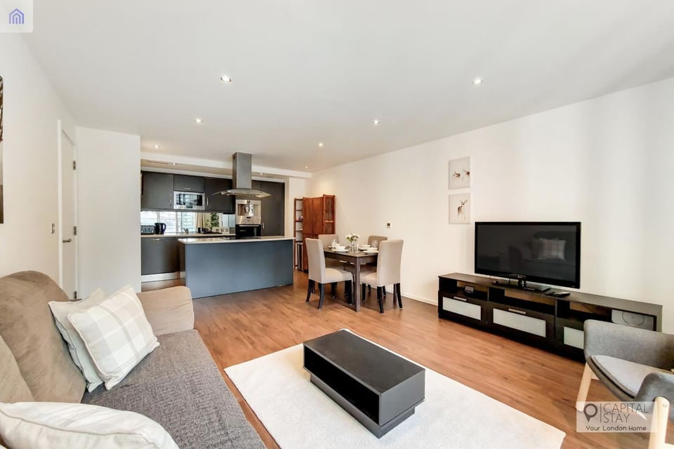 TV and multimedia, Kitchen or kitchenette, Living room