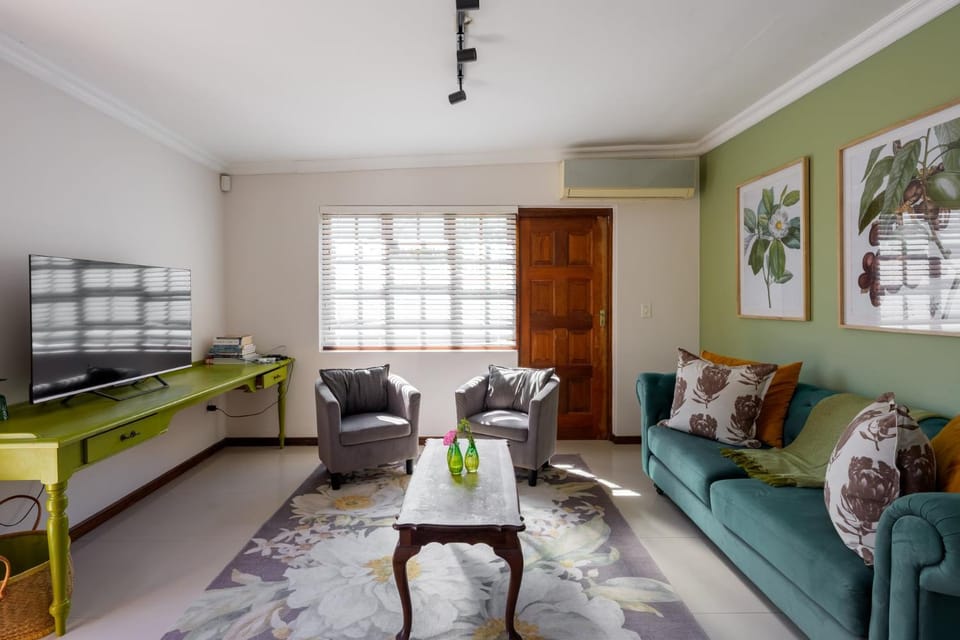 TV and multimedia, Living room, air conditioner