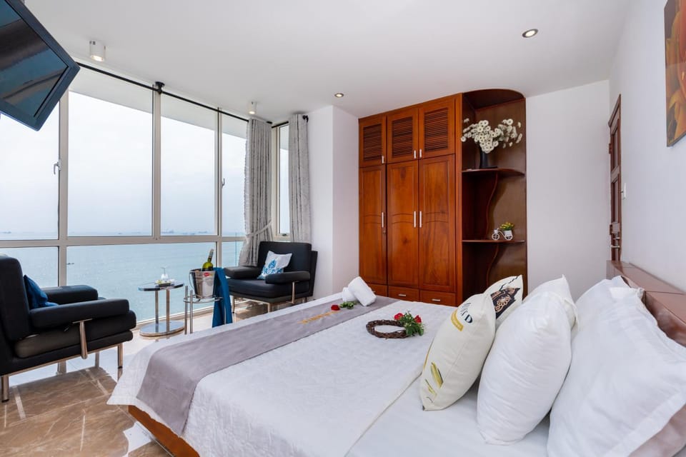 Bed, Natural landscape, Sea view