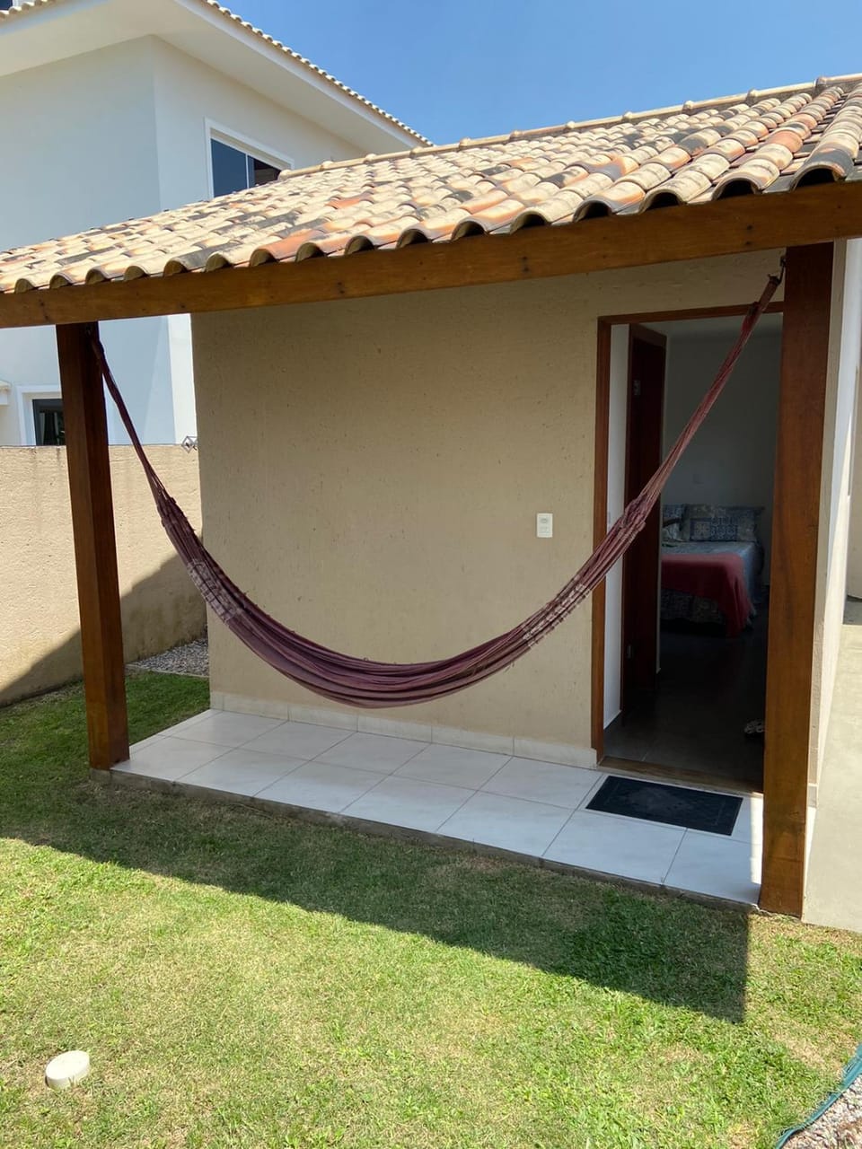 Property building, Patio, Day, Garden, Garden, Garden view