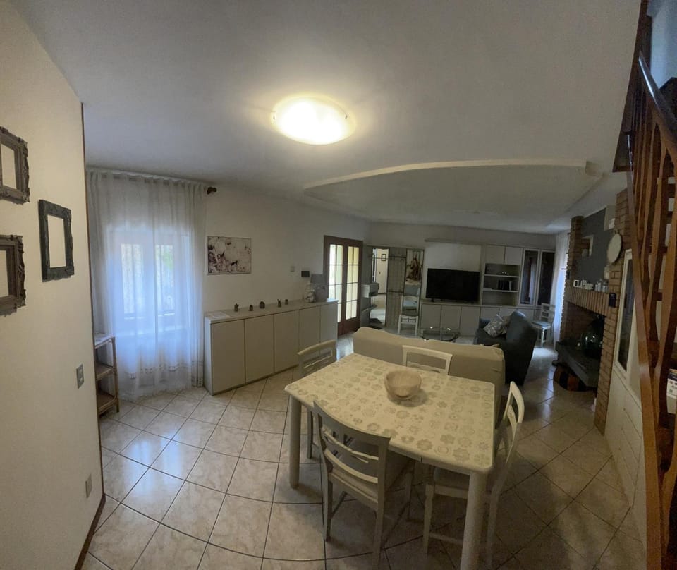 LOLA HOME Apartment in Brenzone sul Garda