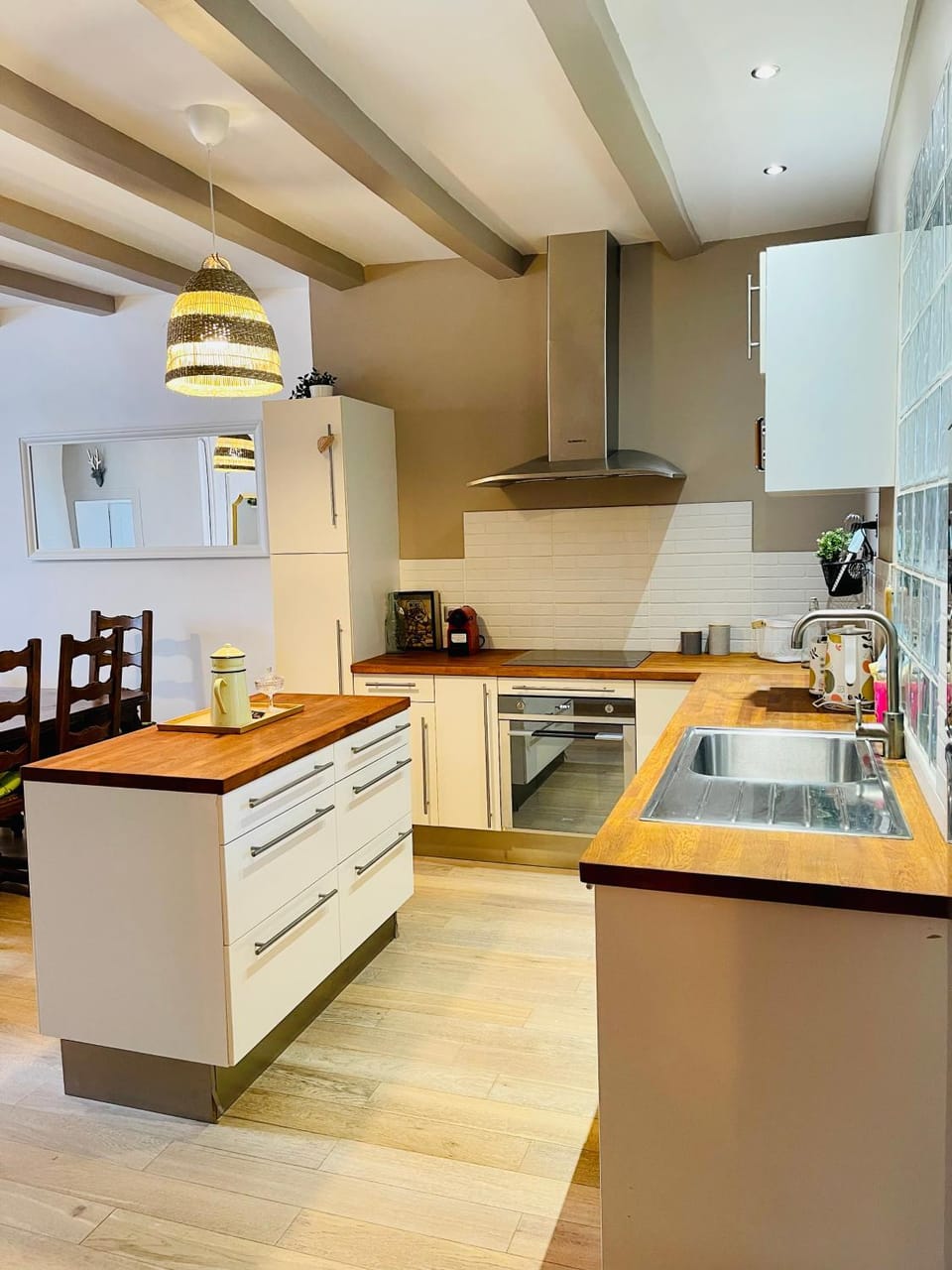 Kitchen or kitchenette, dishwasher, minibar, pet friendly, stove