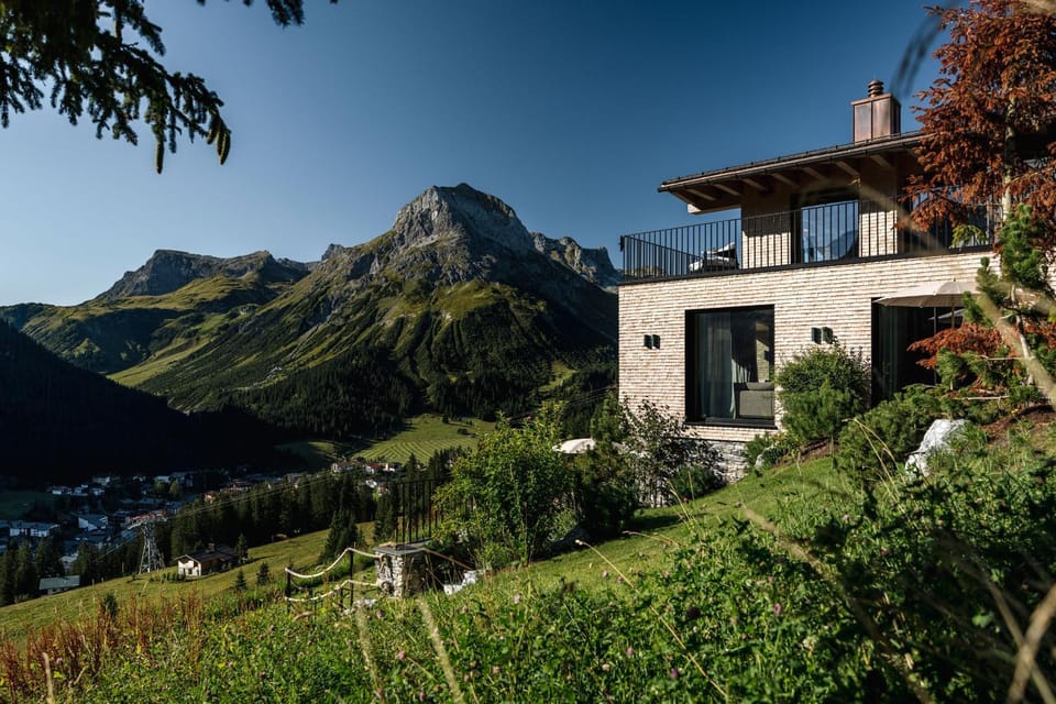 Property building, Natural landscape, Mountain view