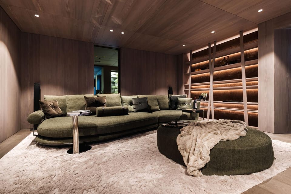Lounge or bar