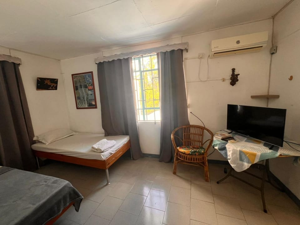 TV and multimedia, air conditioner