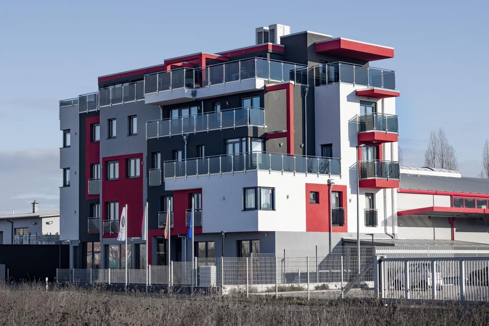 Property building, Day
