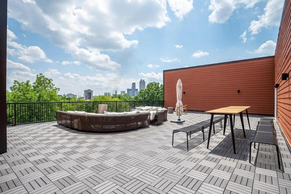 Downtown New-Built Roof-top balcony City View 525Pkwy502 House in Atlanta