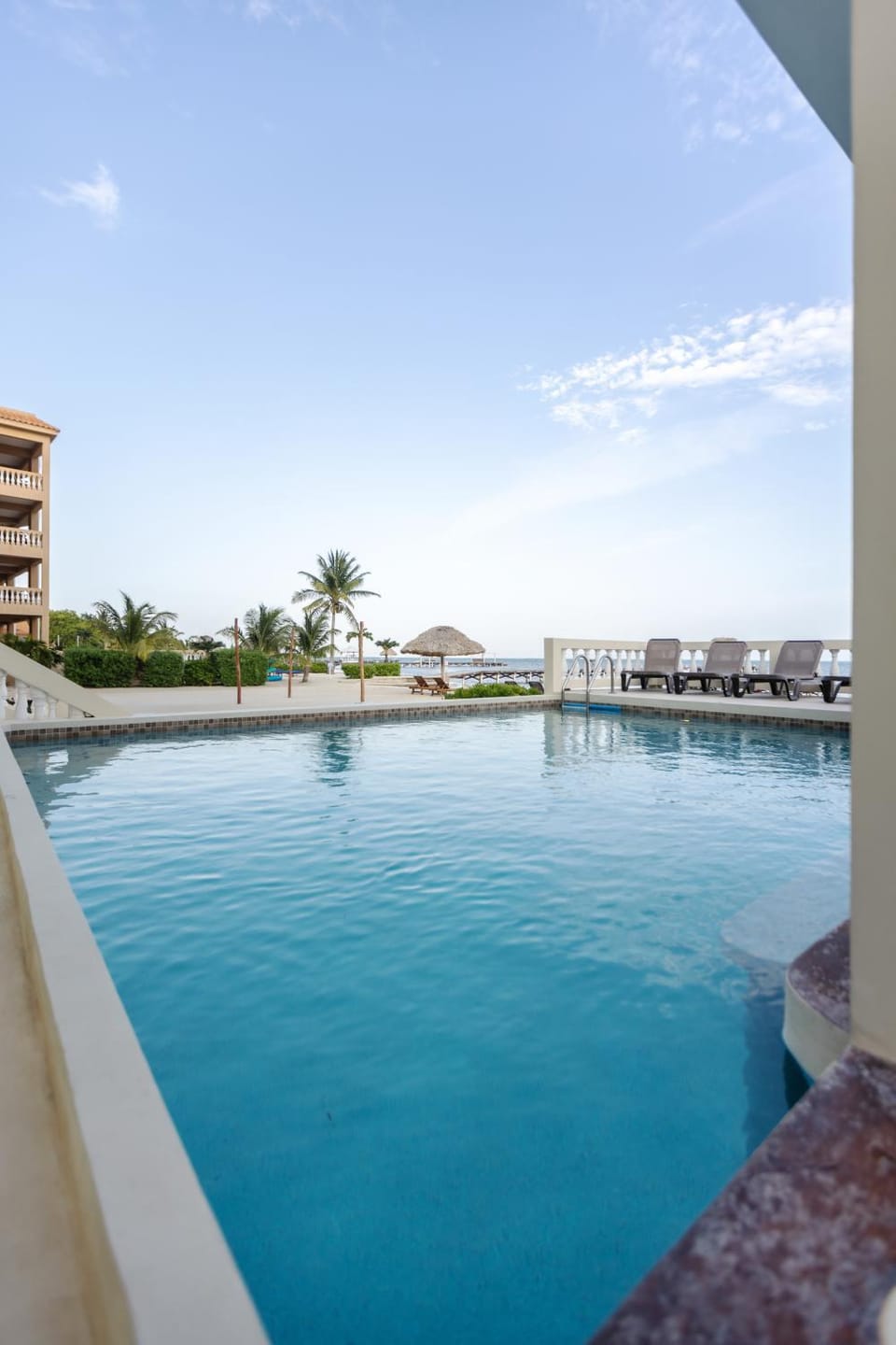 Seating area, Pool view, Sea view, Swimming pool, sunbed