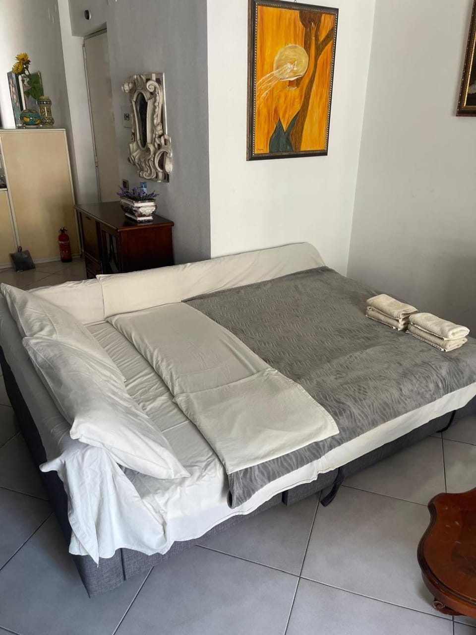 Super Elegante Napoli Centro con posto auto e wifi veloce Apartment in Naples