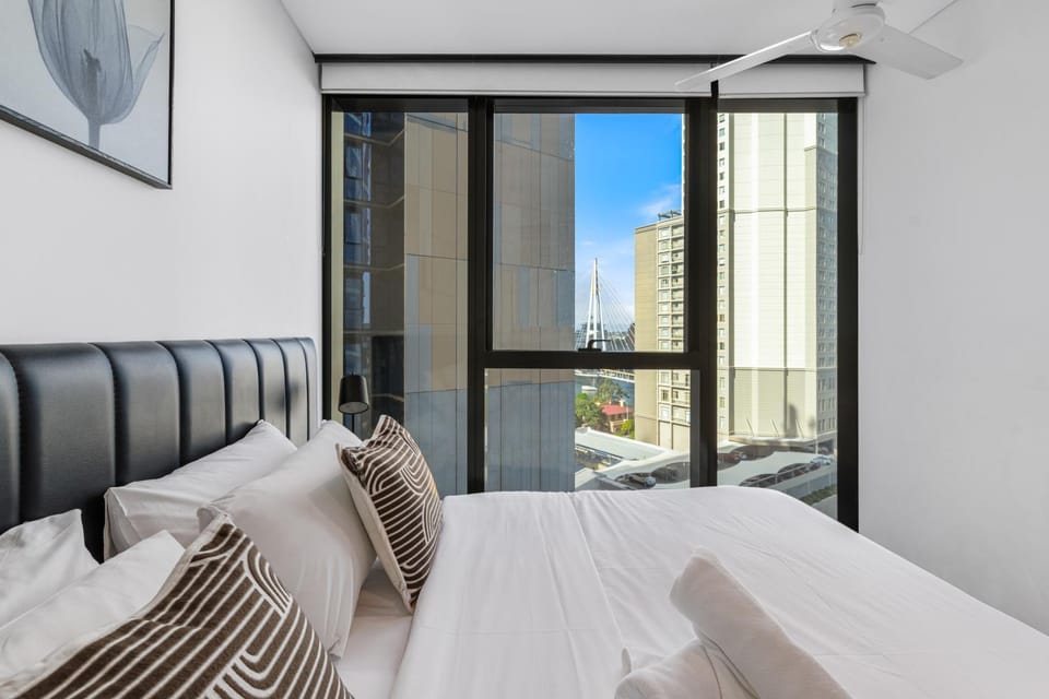 CBD RiverView 2Bed Apt Kingbed at Tallest building Apartment in Kangaroo Point