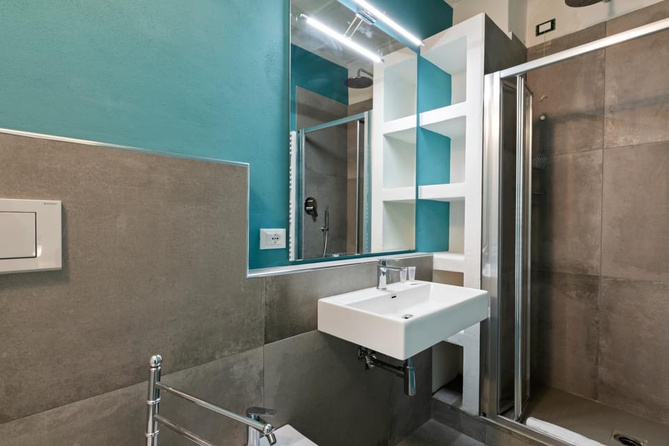 Shower, Bathroom