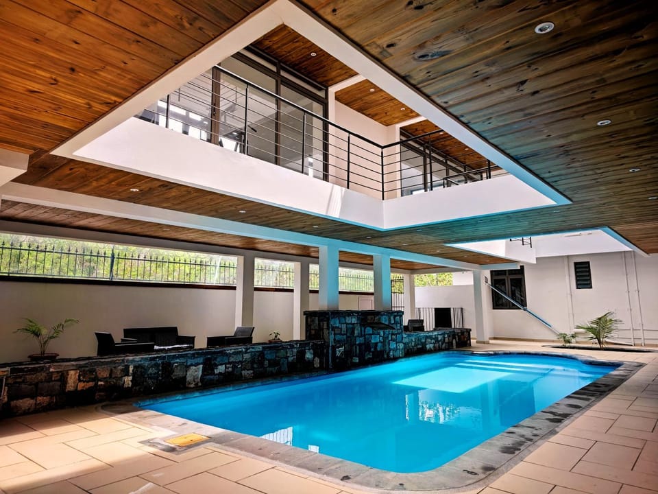 Swimming pool, Swimming pool