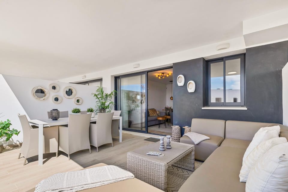 Balcony/Terrace, Seating area, Dining area