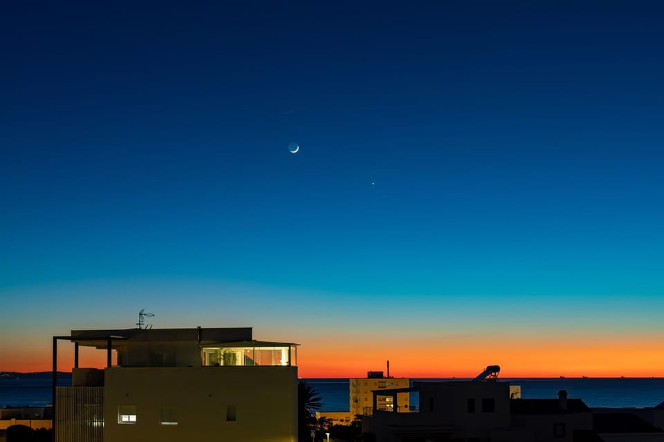 Whalehouse 1 - Design & Terrace - Unique! Apartment in Tarifa