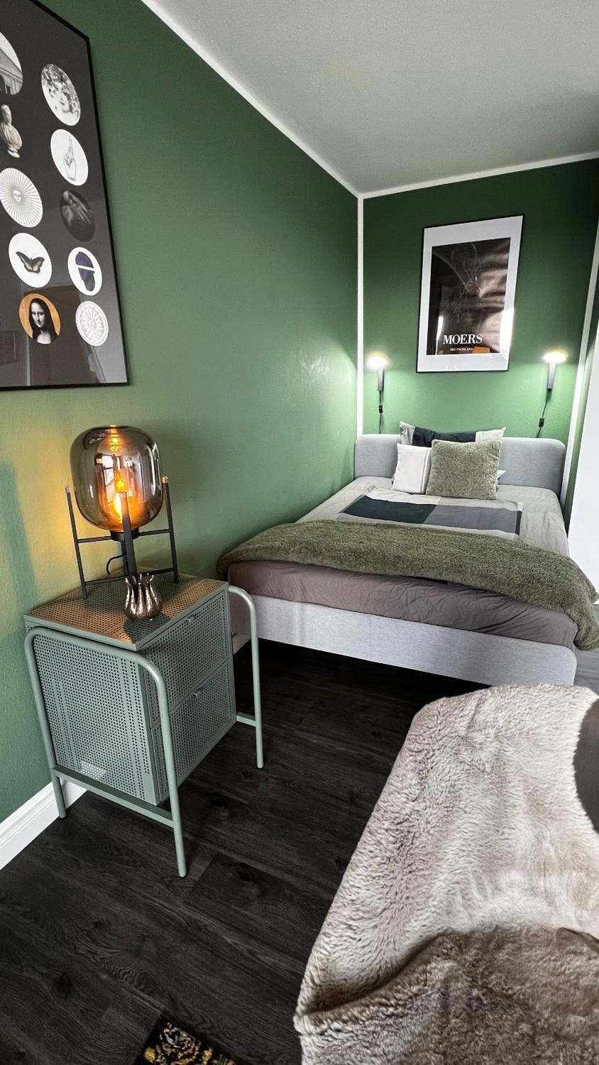 Bed, Photo of the whole room, Bedroom