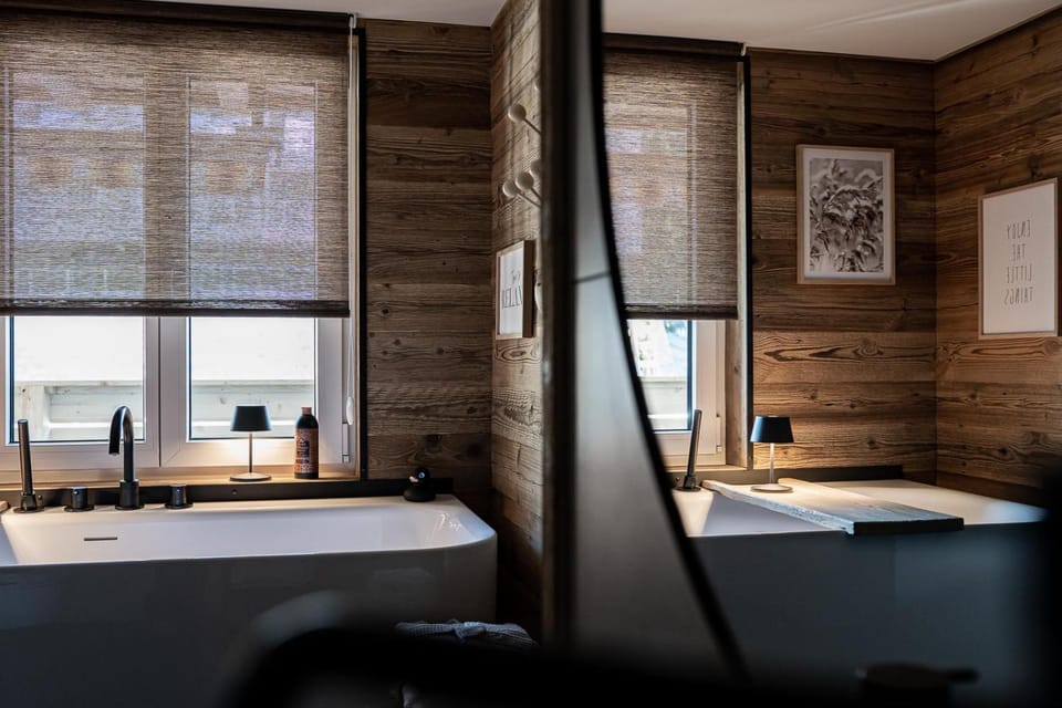 Bathroom, Bath
