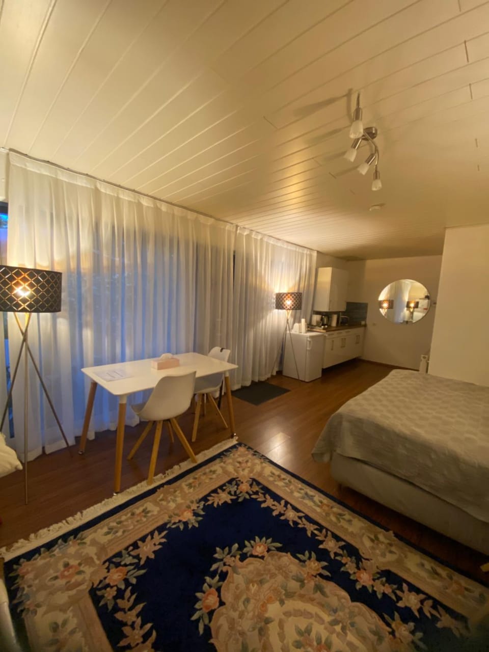 Photo of the whole room