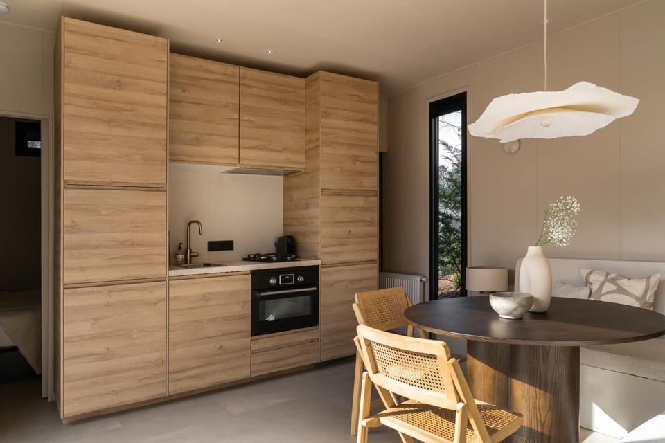 Kitchen or kitchenette, Dining area, microwave, oven, stove, kitchen, kitchen