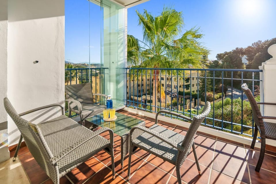 View (from property/room), Balcony/Terrace