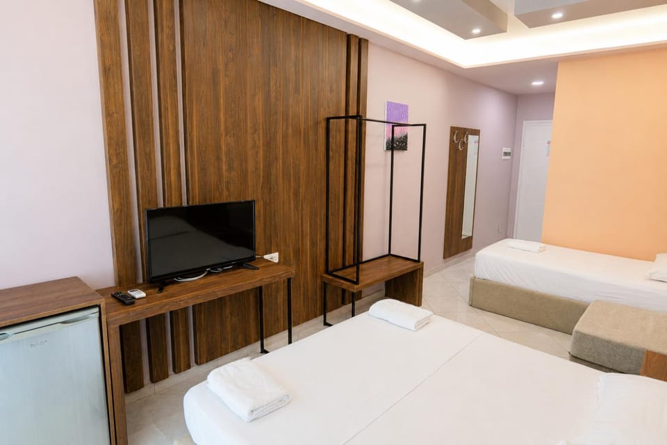 Bed, Photo of the whole room, Bedroom, air conditioner