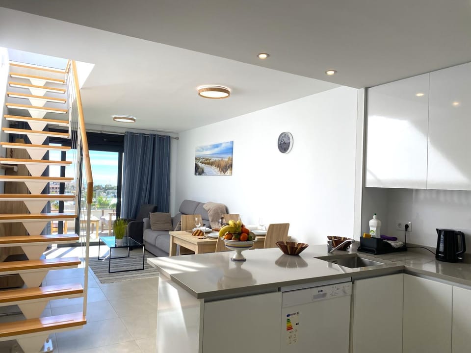 Lujoso Ático en Flamenca Village! Apartment in Vega Baja del Segura