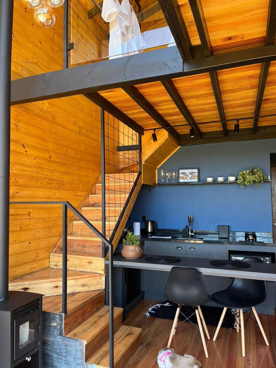 Kitchen or kitchenette, Living room, Seating area