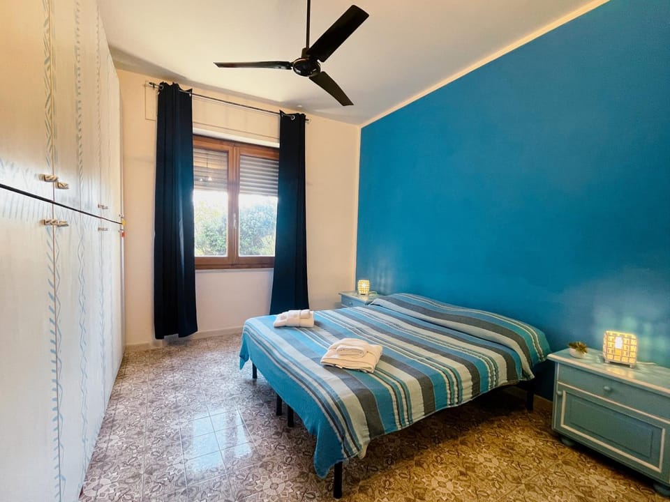 ⋆⋆⋆⋆⋆ [IN CENTRO] 6 persone, ampio e tranquillo appartamento completo Apartment in Sardinia