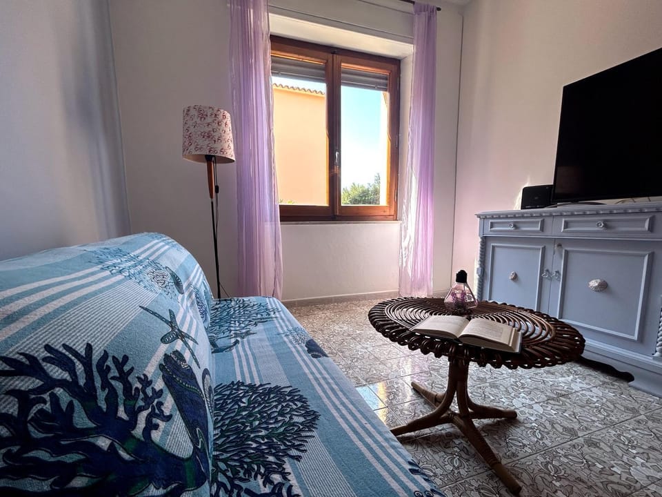 ⋆⋆⋆⋆⋆ [IN CENTRO] 6 persone, ampio e tranquillo appartamento completo Apartment in Sardinia