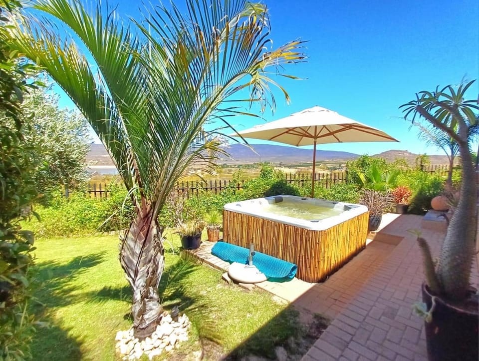 Garden, Hot Tub, Balcony/Terrace