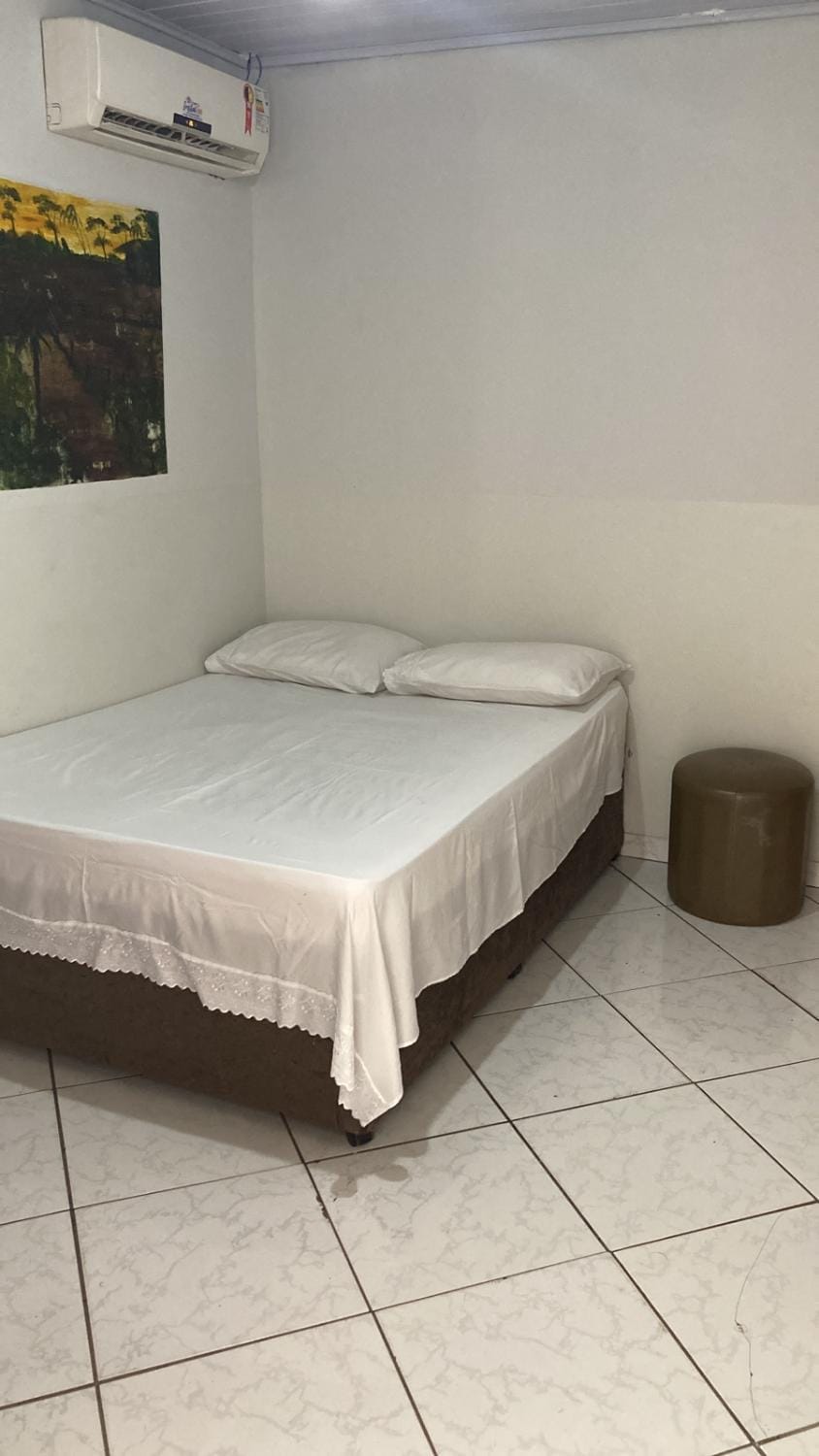 Bed, Bedroom, air conditioner