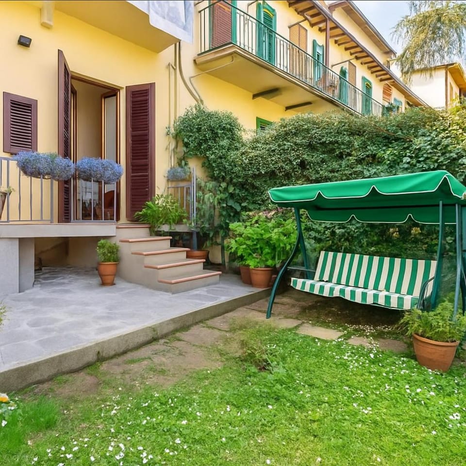 Loft Ortensia garden WiFi air conditioning Apartment in Florence