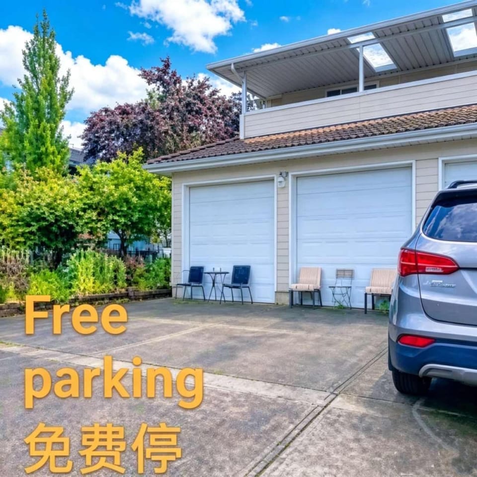 Property building, Parking