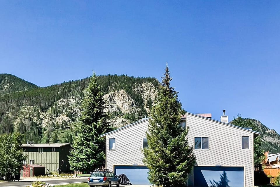 Mount Royal House in Frisco