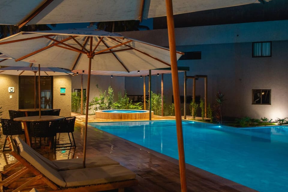 Pool view, Swimming pool