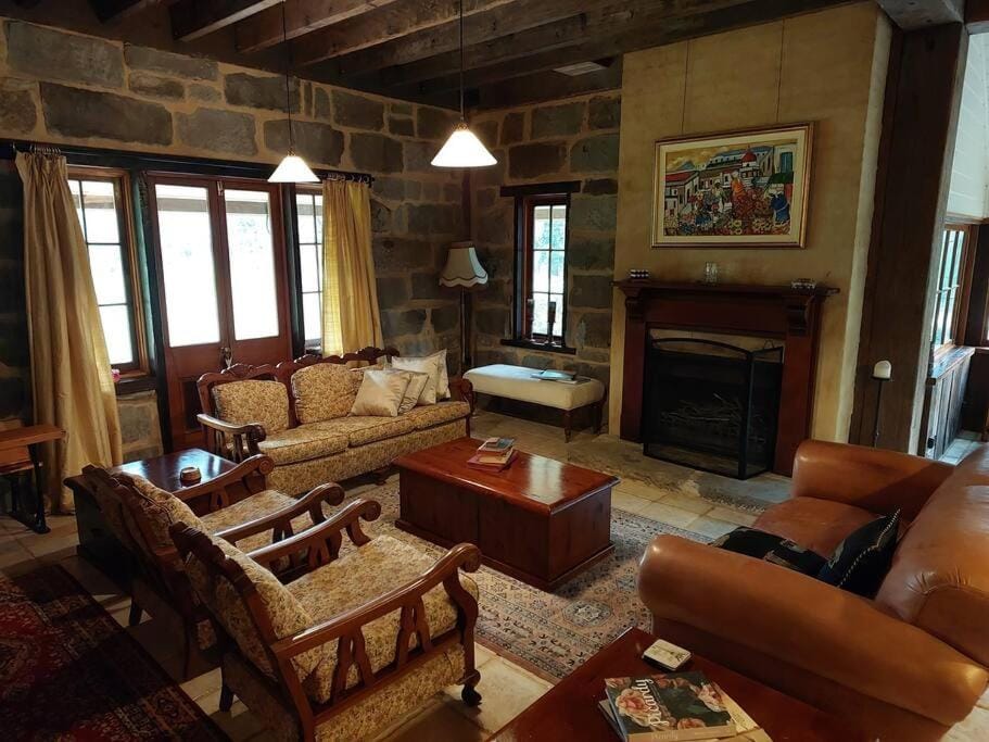 The Stone House Stay Connect Explore House in Nulkaba