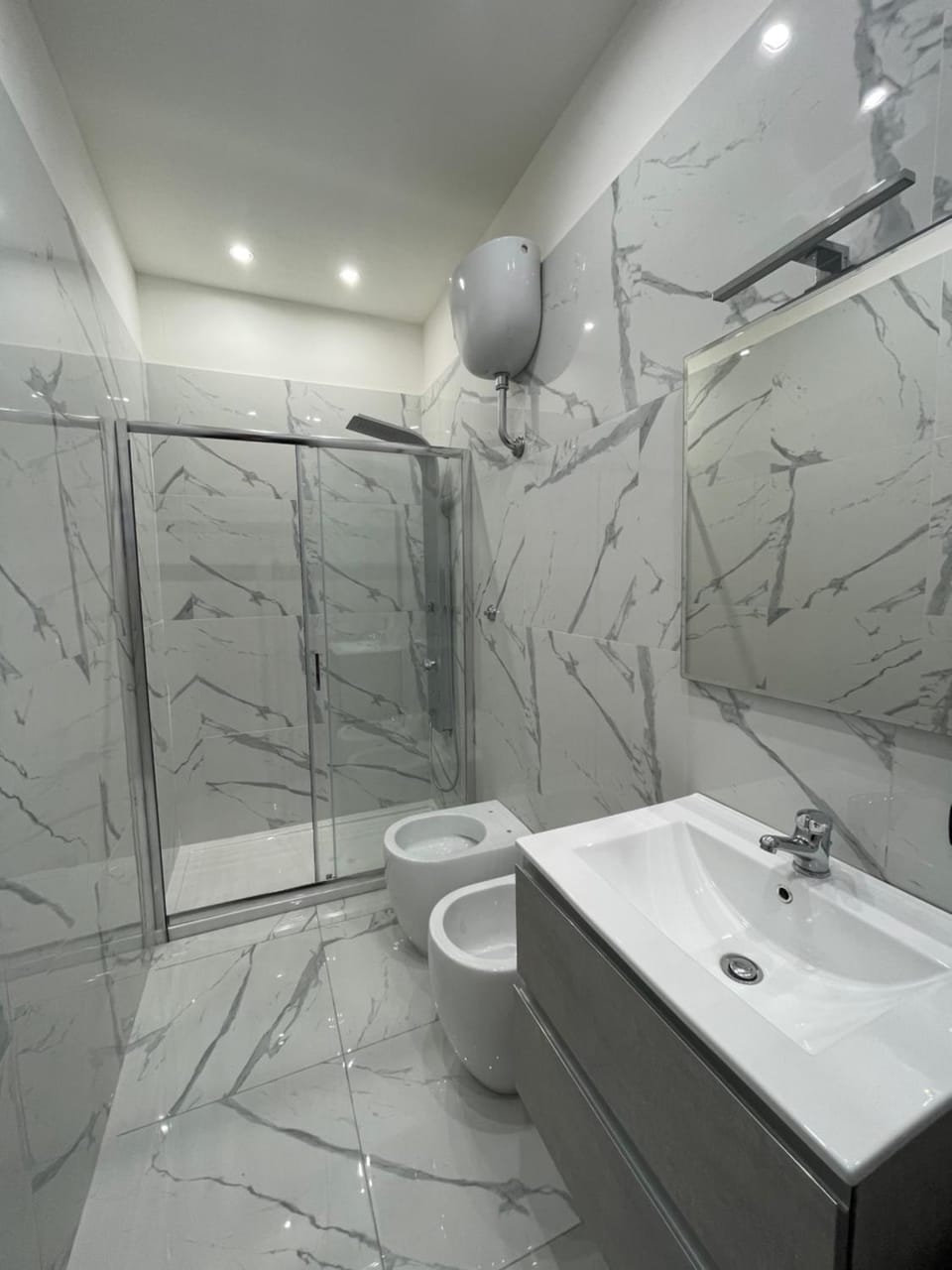 Shower, Toilet, Bathroom