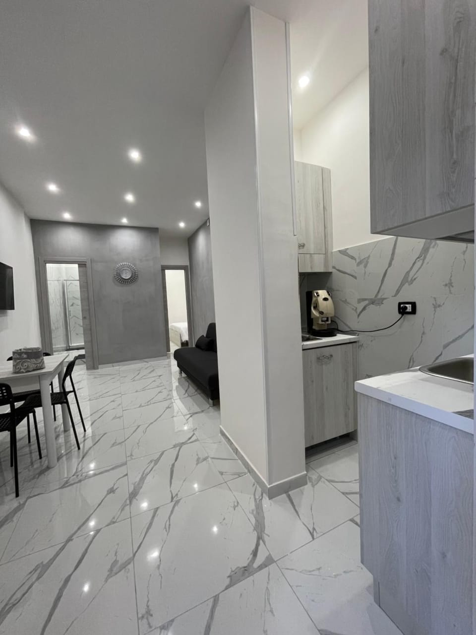 TV and multimedia, Kitchen or kitchenette, Dining area