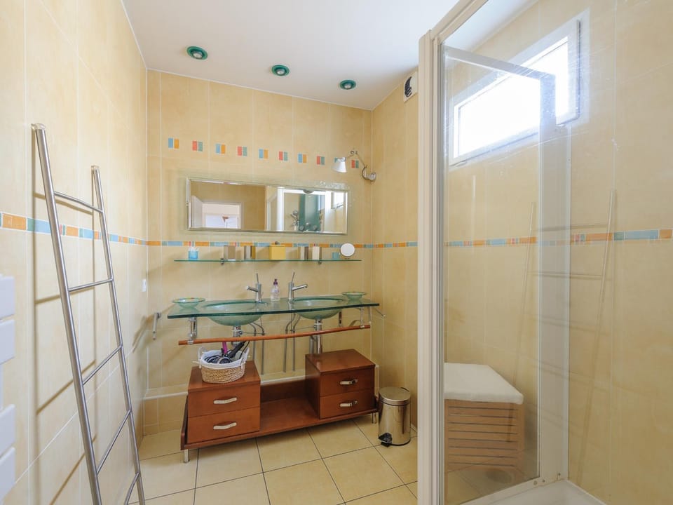 Duplex 4 pièces, balcon, 6 pers, Châtelaillon-Plage, Wi-Fi - FR-1-258-204 Apartment in Nouvelle-Aquitaine